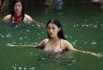 她17岁被星爷看上 却成被骂最惨的星女郎！